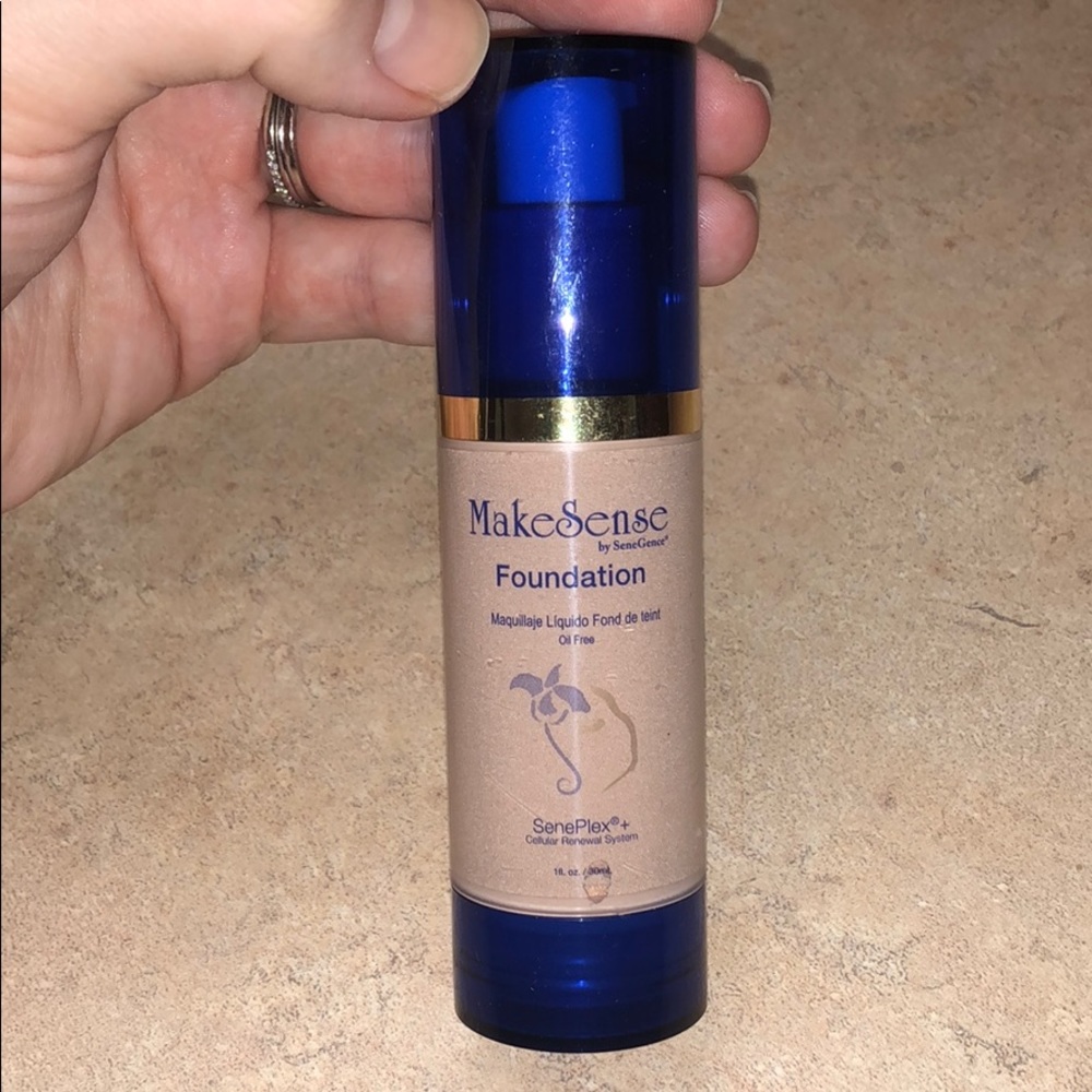 MakeSense Foundation in Almond. Brand new!